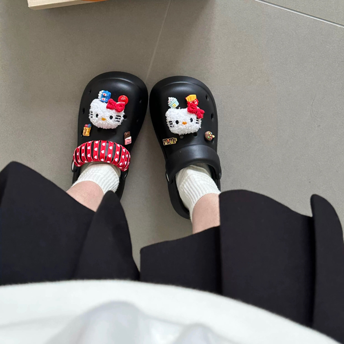 可爱Kitty猫洞洞鞋女款夏外穿2025新款厚底增高巨好看沙滩凉拖鞋