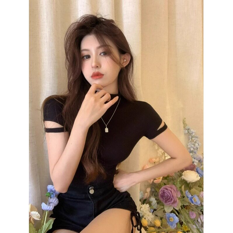 港风半高领开叉短袖显瘦女T恤