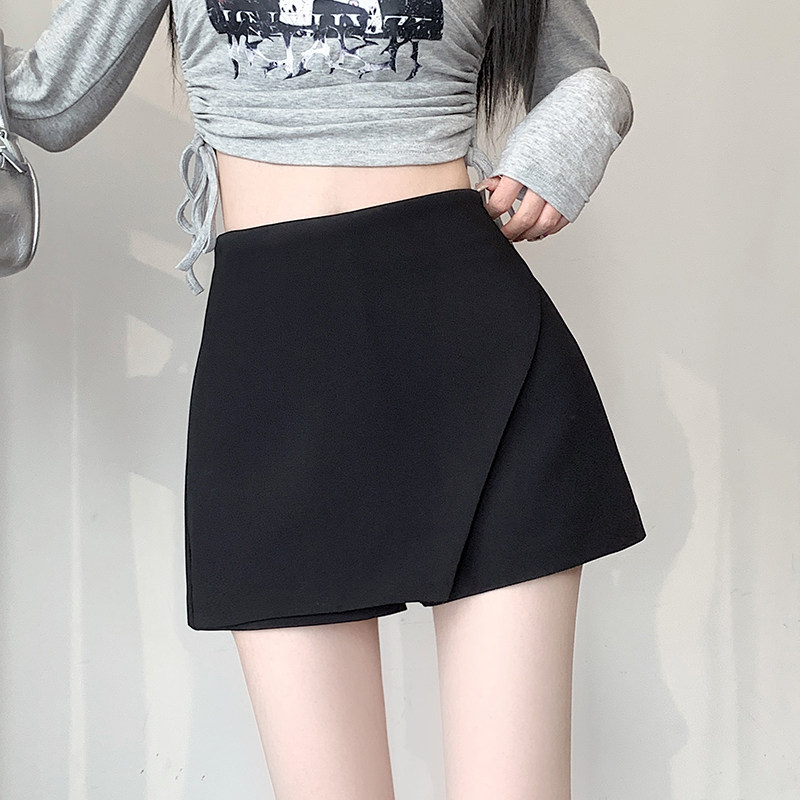设计感高腰黑色a字短裤裙女