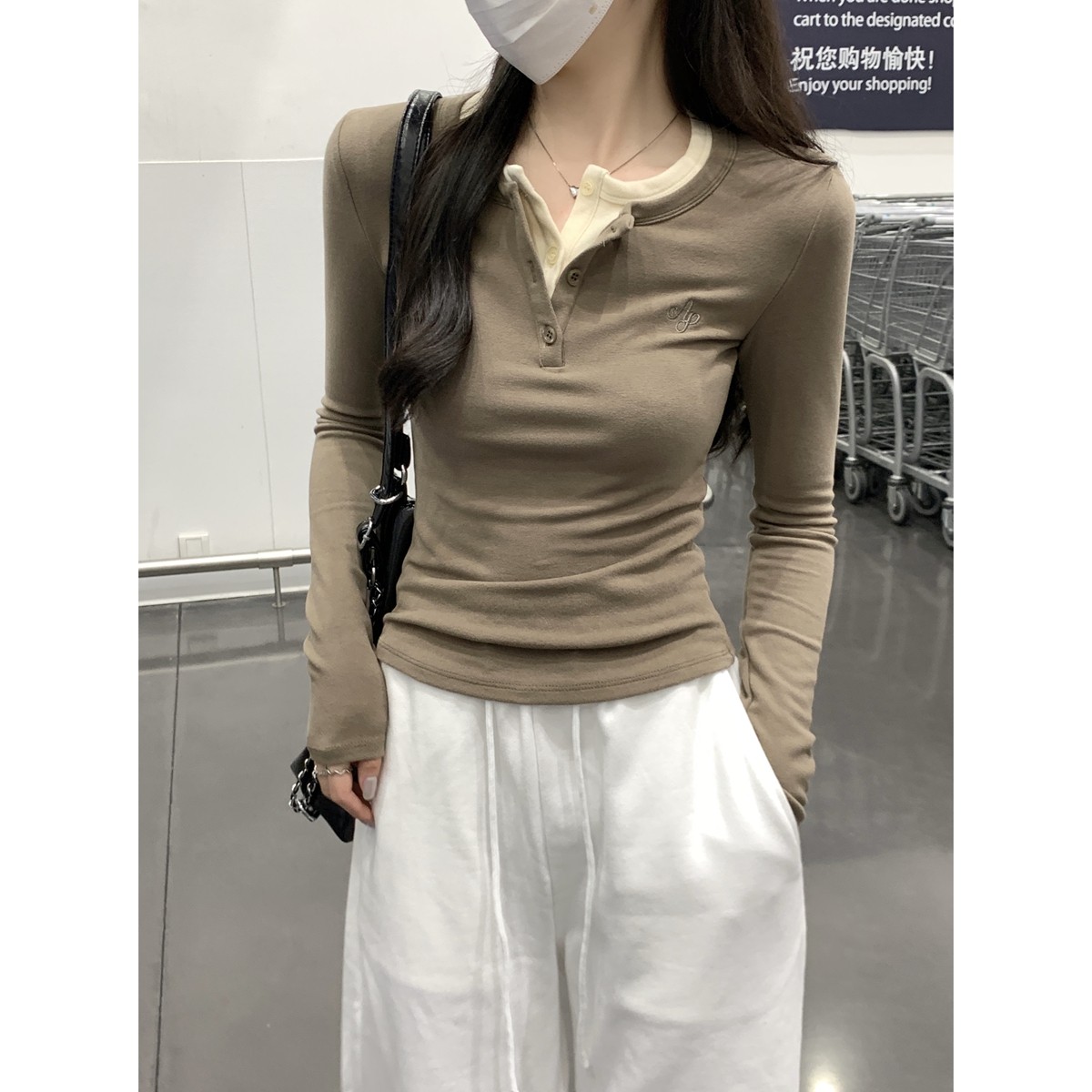 大码小众假两件长袖T恤女春秋胖mm200斤修身显瘦内搭打底衫上衣潮