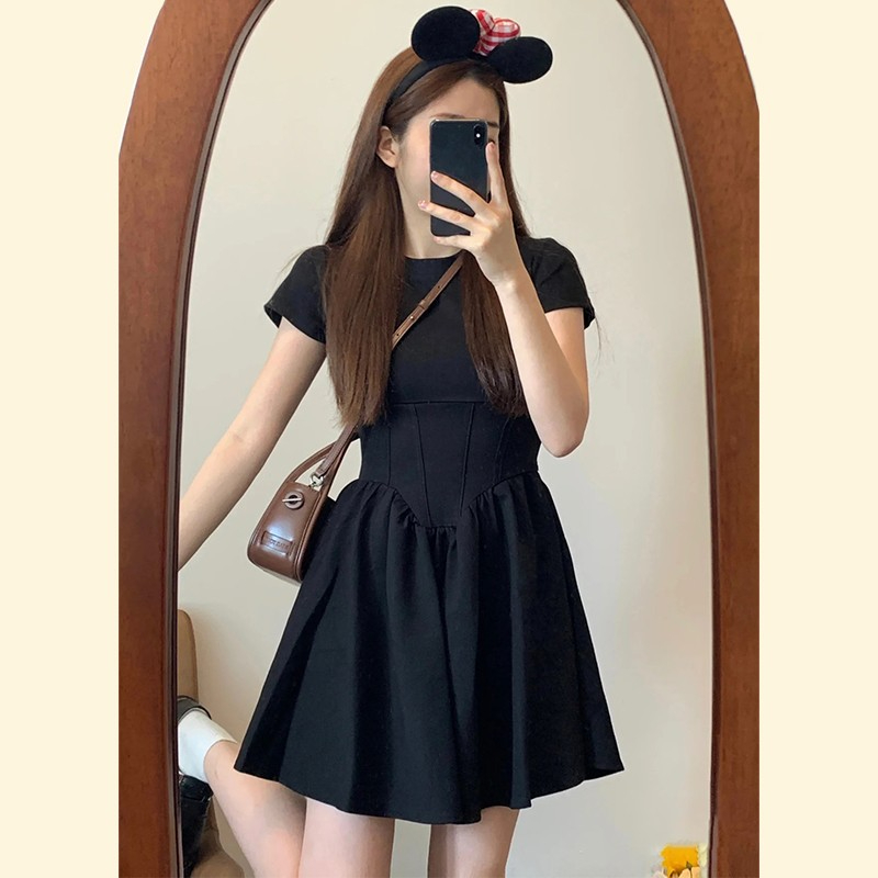 法式黑色连衣裙女2025新款夏季百搭小黑裙收腰显瘦可爱小个子短裙