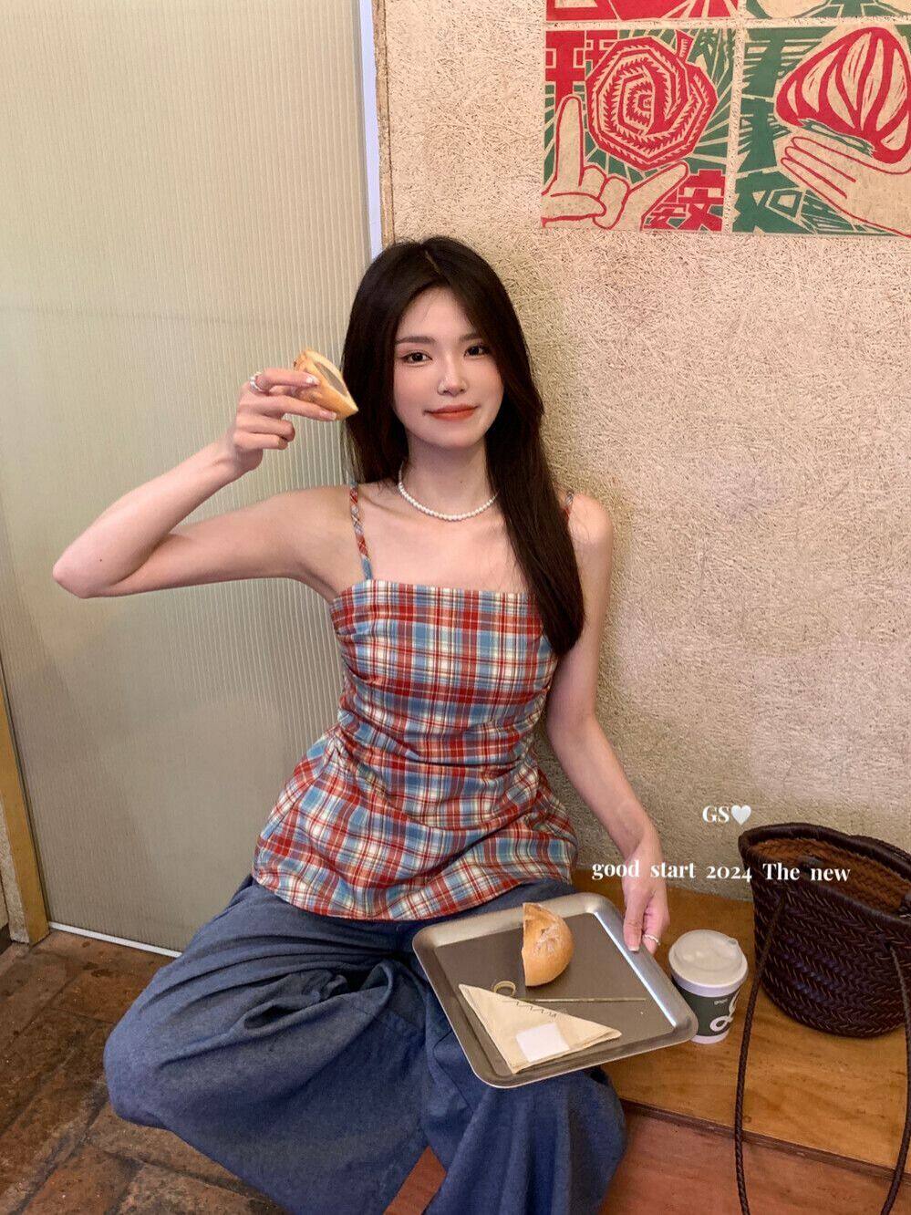 辣妹格子吊带复古背心夏季甜美外穿无袖上衣遮肚子修身修身上衣