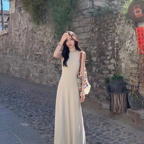 高级感无袖背心吊带连衣裙女夏2026新款修身显瘦辣妹气质a字长裙