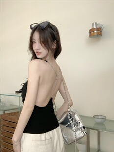 显瘦露背百搭吊带 饰挂脖荡领背心女夏修身 御姐风 超辣美背链条装