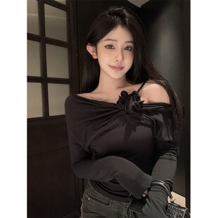 立体花朵一字肩T恤女秋冬长袖紧身内搭纯欲性感露肩修身短款上衣