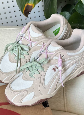 安踏可丽OUTDOO薄底轻质休闲鞋女8春季新款潮流运动鞋子122628885