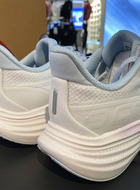 安踏PG7旅步3代跑步鞋女黑色4缓震2026新款慢跑休闲鞋子122625546