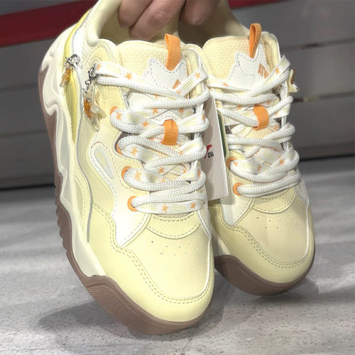 安踏小海星板鞋女2春季新款6复古平底增高休闲运动鞋子122618036