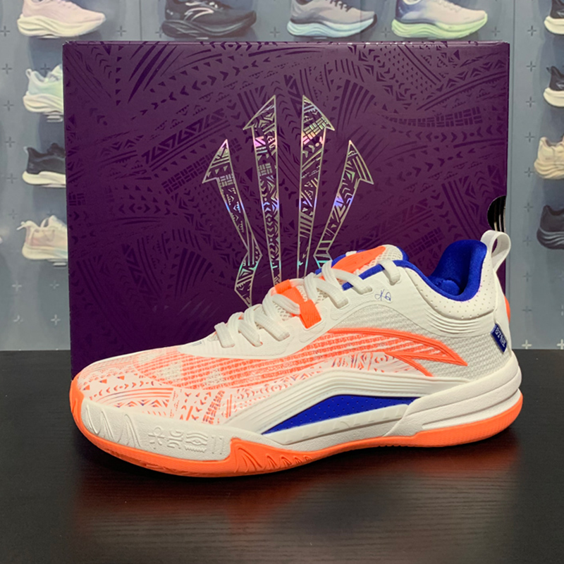 安踏凯里欧文系列KAI 1 TEAM篮球鞋男款8团队竞技运动鞋112541622