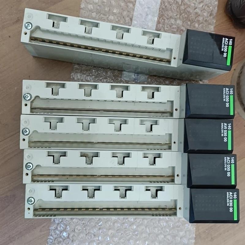 施耐德PLC 140ACI03000模块出售合计6个。实价实拍议