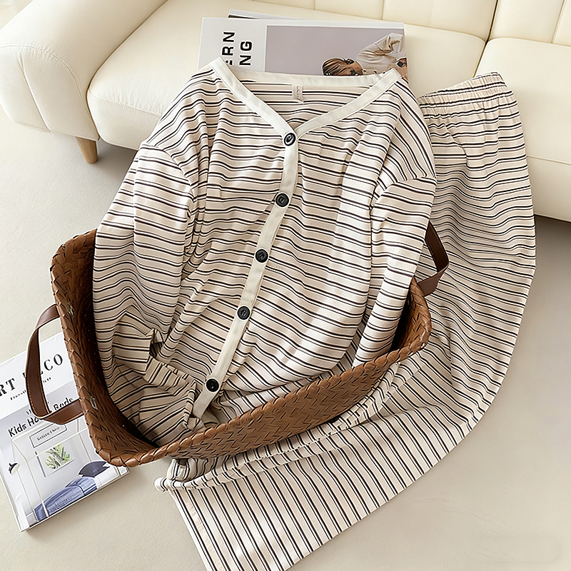 高级感黑条纹德绒睡衣女款秋冬季