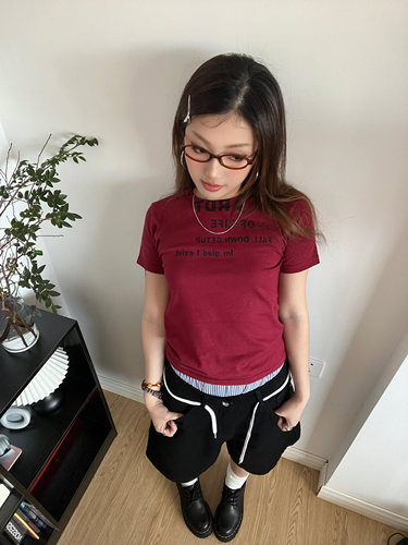 ARDENT原创正肩上衣酒红做旧印花短袖款夏季修身美式辣妹圆领T恤