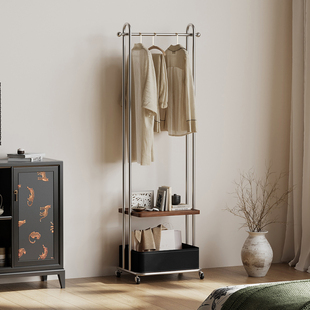 可移动马鞍皮不锈钢衣帽架中古风复古落地卧室挂衣架房间衣服挂架