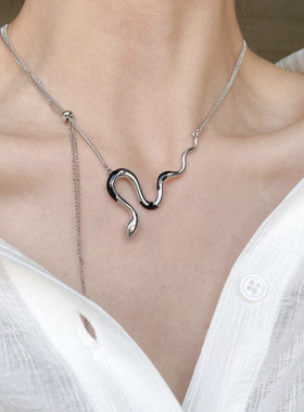 女孩蛇形流苏项链双层抽拉小众