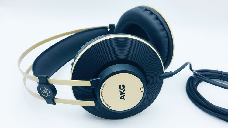 正品AKG/爱科技k92 HiFi头戴式全封闭直主播音乐听力专业监听耳机