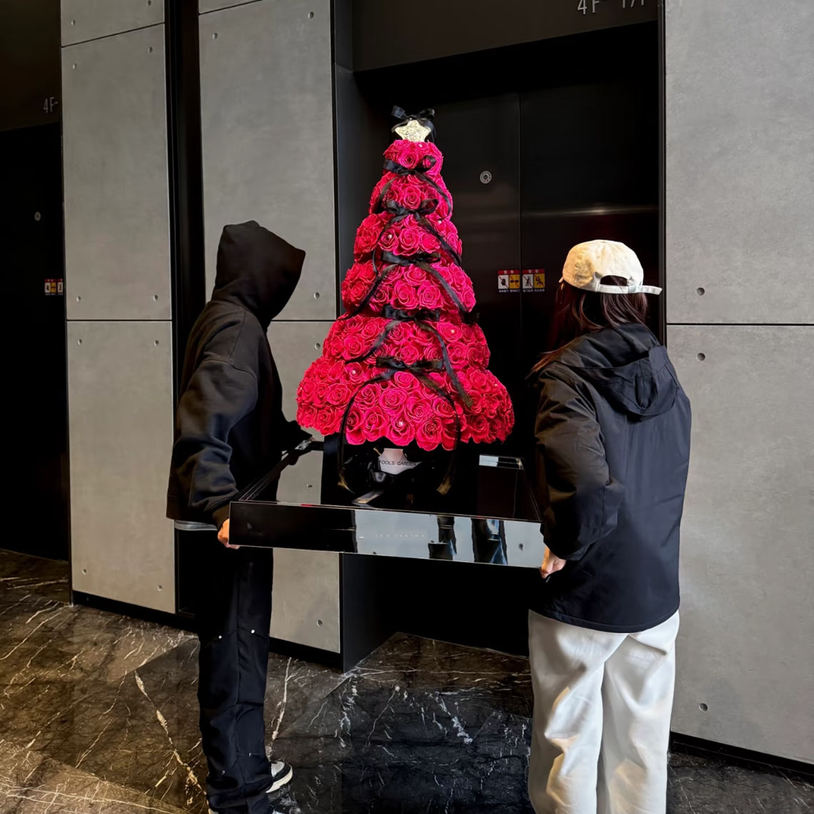 弗洛伊德永生花玫瑰塔送女友