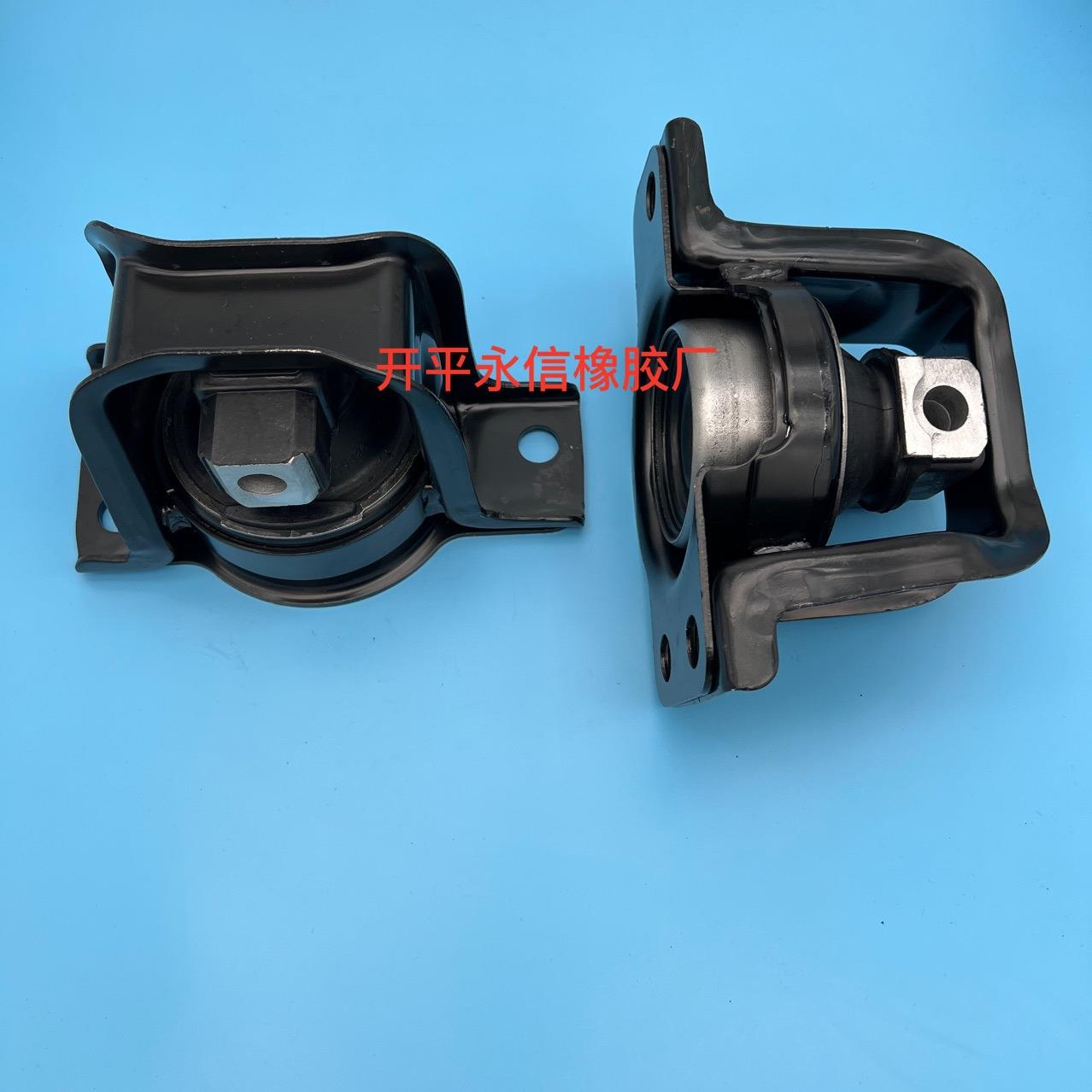 11210-ED800生产日系列发动机机脚胶支架