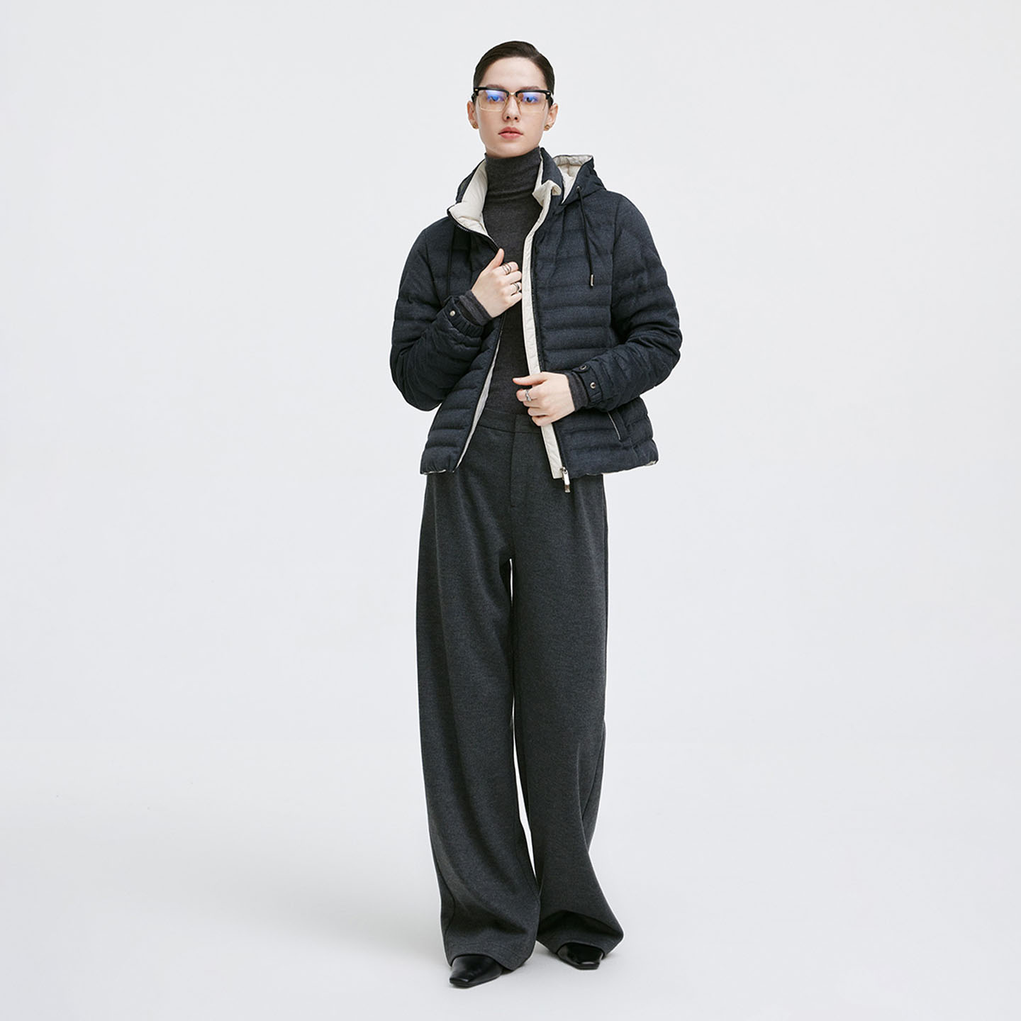 卓凡尼·华伦天奴短款修身羽绒服