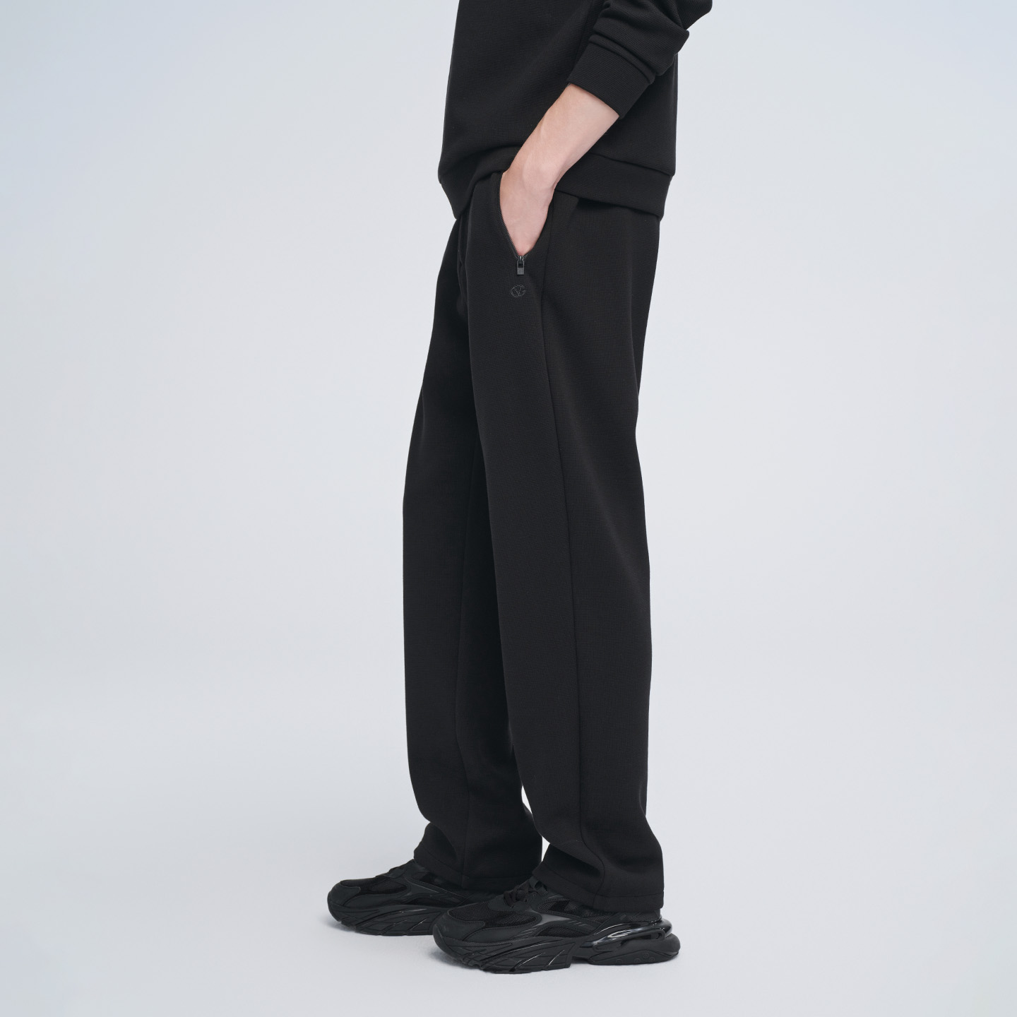 卓凡尼·华伦天奴加绒休闲卫裤