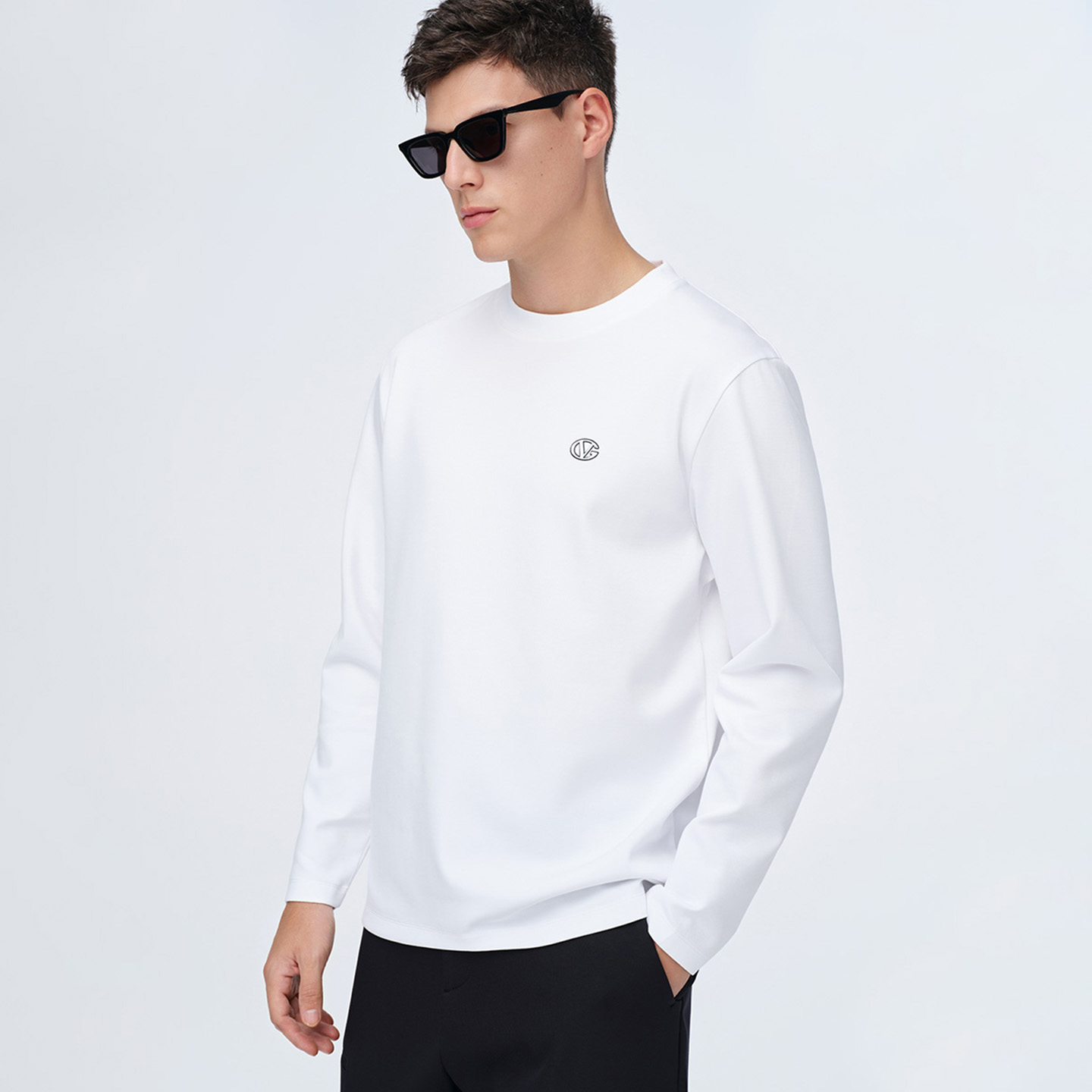 卓凡尼·华伦天奴长袖圆领T恤衫