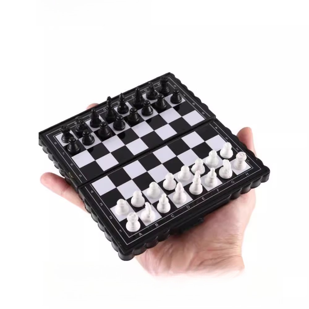 迷你国际象棋成人儿童 折叠磁性便携国际旅行款便携小巧国际象棋