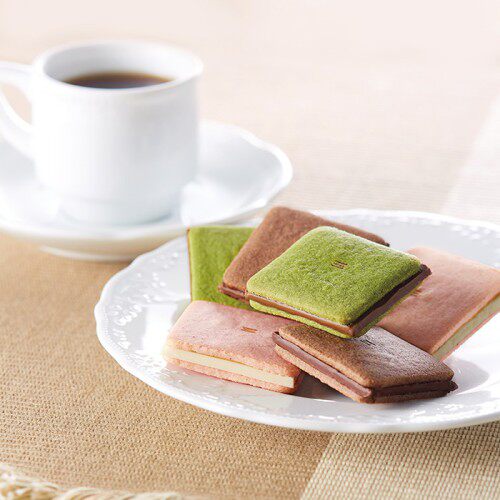 日本进口モンロワール抹茶草莓巧克力曲奇可可味曲奇黑巧克力礼盒