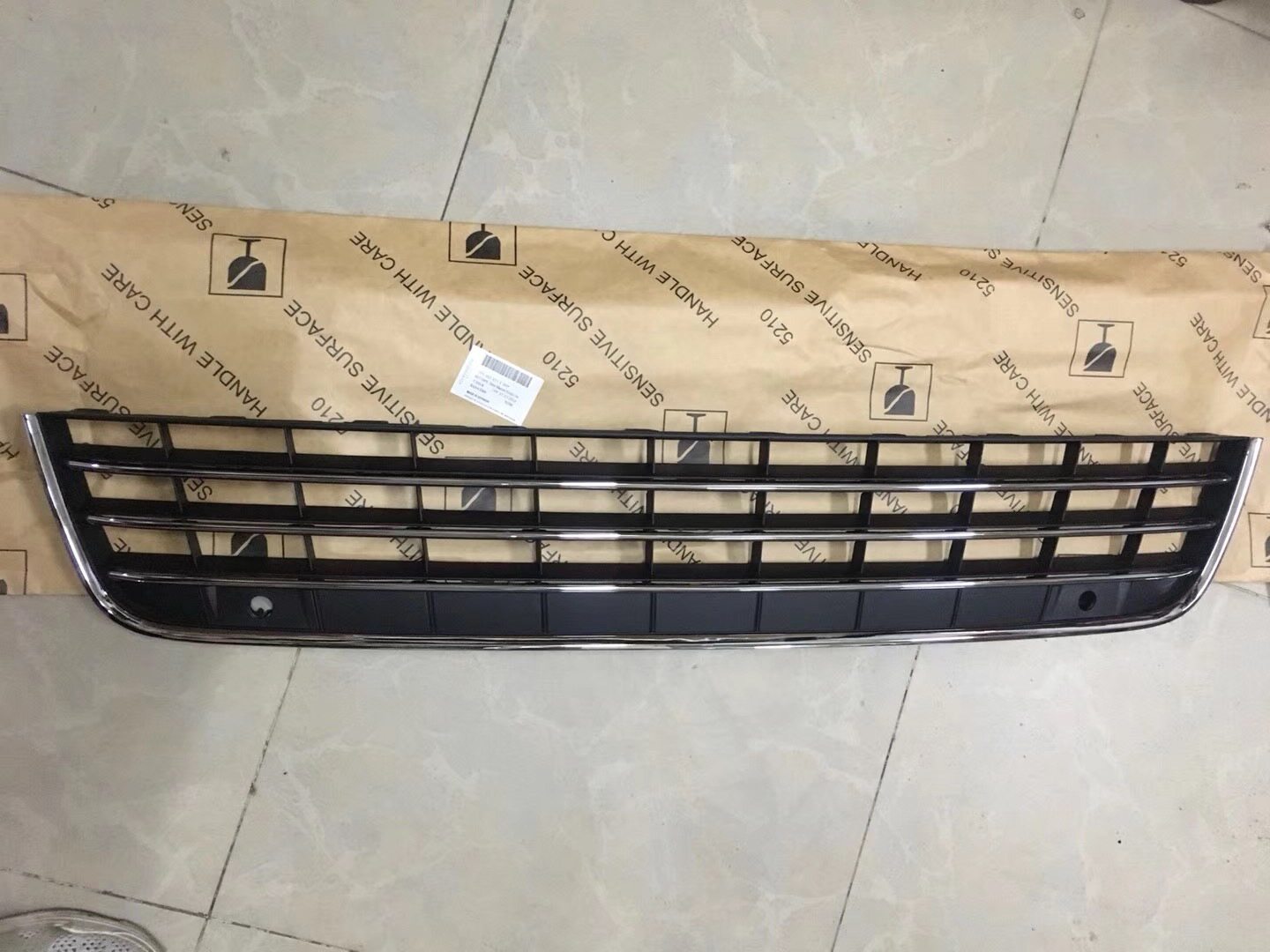 11 12 13 14 15 TOUAREG 앞 범퍼 상단 중앙 그릴 하단 중앙 그릴 앞 범퍼 그릴 안개등 프레임에 적합