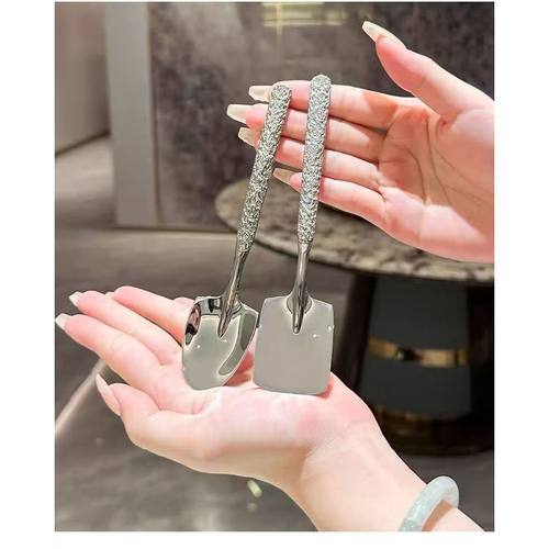 轻奢网红高档不锈钢西餐甜品酸奶汤匙家用欧陆风情西瓜铲学生ins