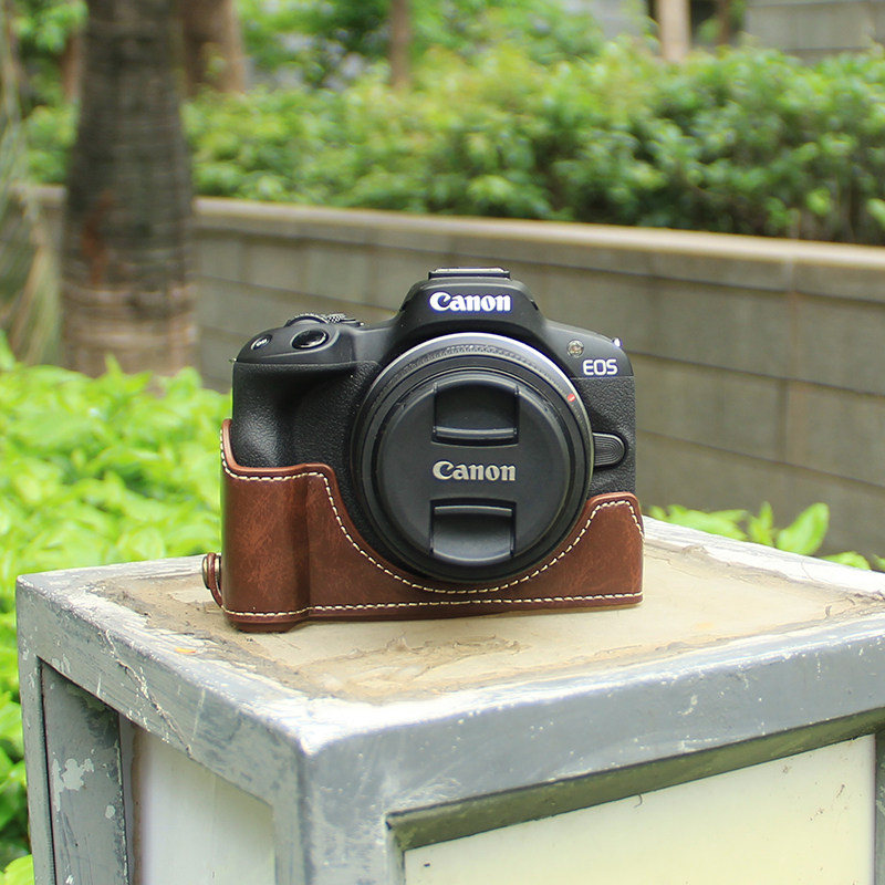 适用佳能R50 R10/R5II R8 R100相机包G7X3 R7小包200D 2代单反底座M6二代 R6 2皮套M50保护壳M100半套M200