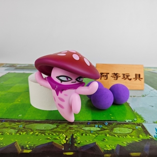 新款植物大战僵尸玩具暗夜菇疯帽菇软胶发光双截棍大刀武僧铁网门