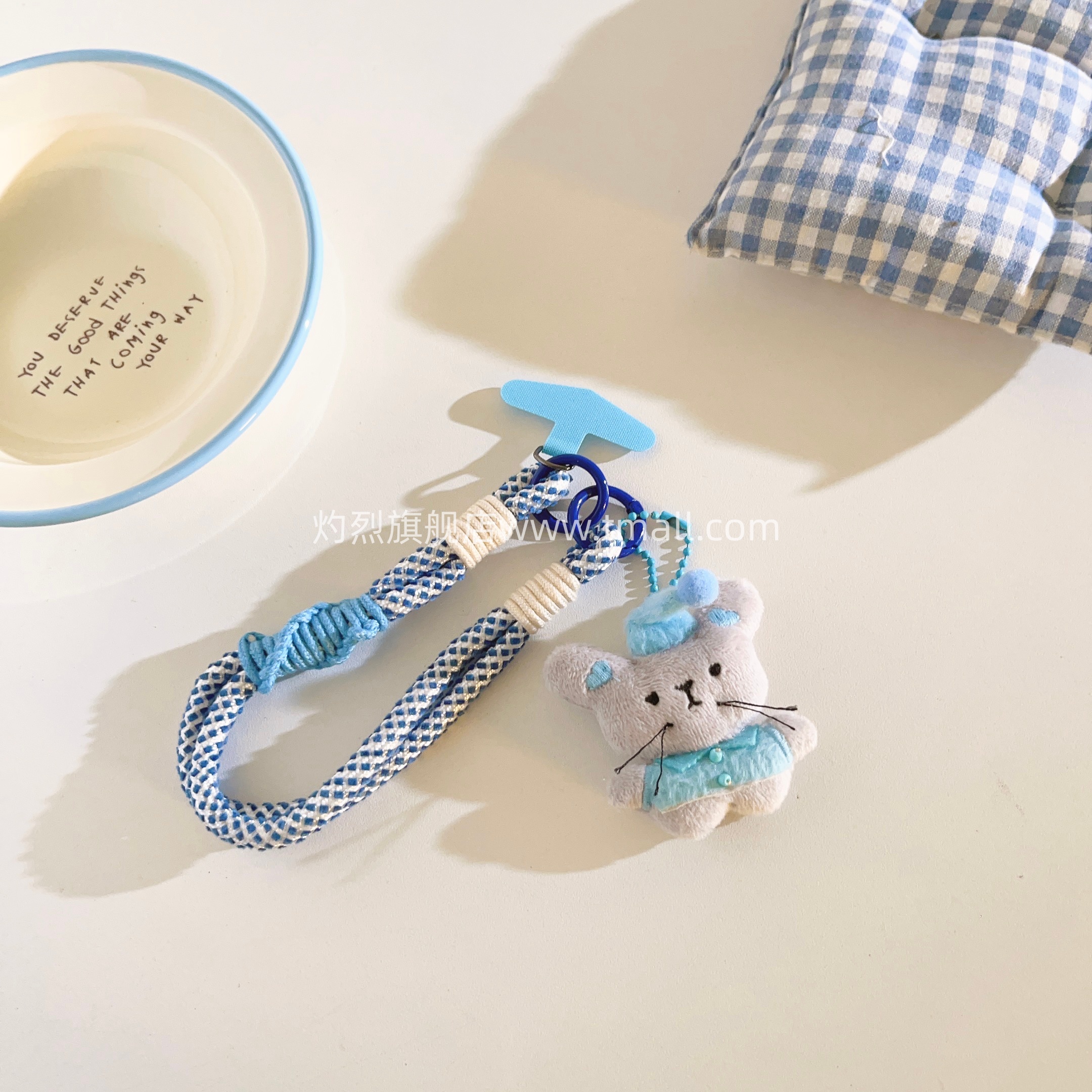 毛绒蓝色睡衣鼠鼠公仔手机壳挂件多用途结实耐用手机链卡通趣味可爱学生包挂件手提防丢手机壳挂绳钥匙扣挂链