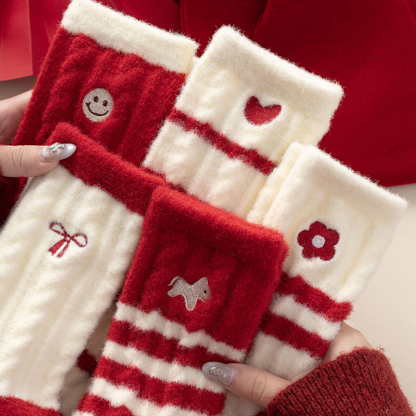 马年本命年红色袜子女款冬天加绒加厚保暖毛绒袜子2026澳绒圣诞袜,女士内衣/男士内衣/家居服,中筒袜,淘宝优惠券,粉丝福利购,淘宝优惠卷