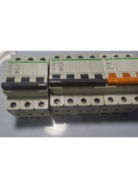 客服在线:施耐德3P CH65H C6 C2 Easy9C40【议价】