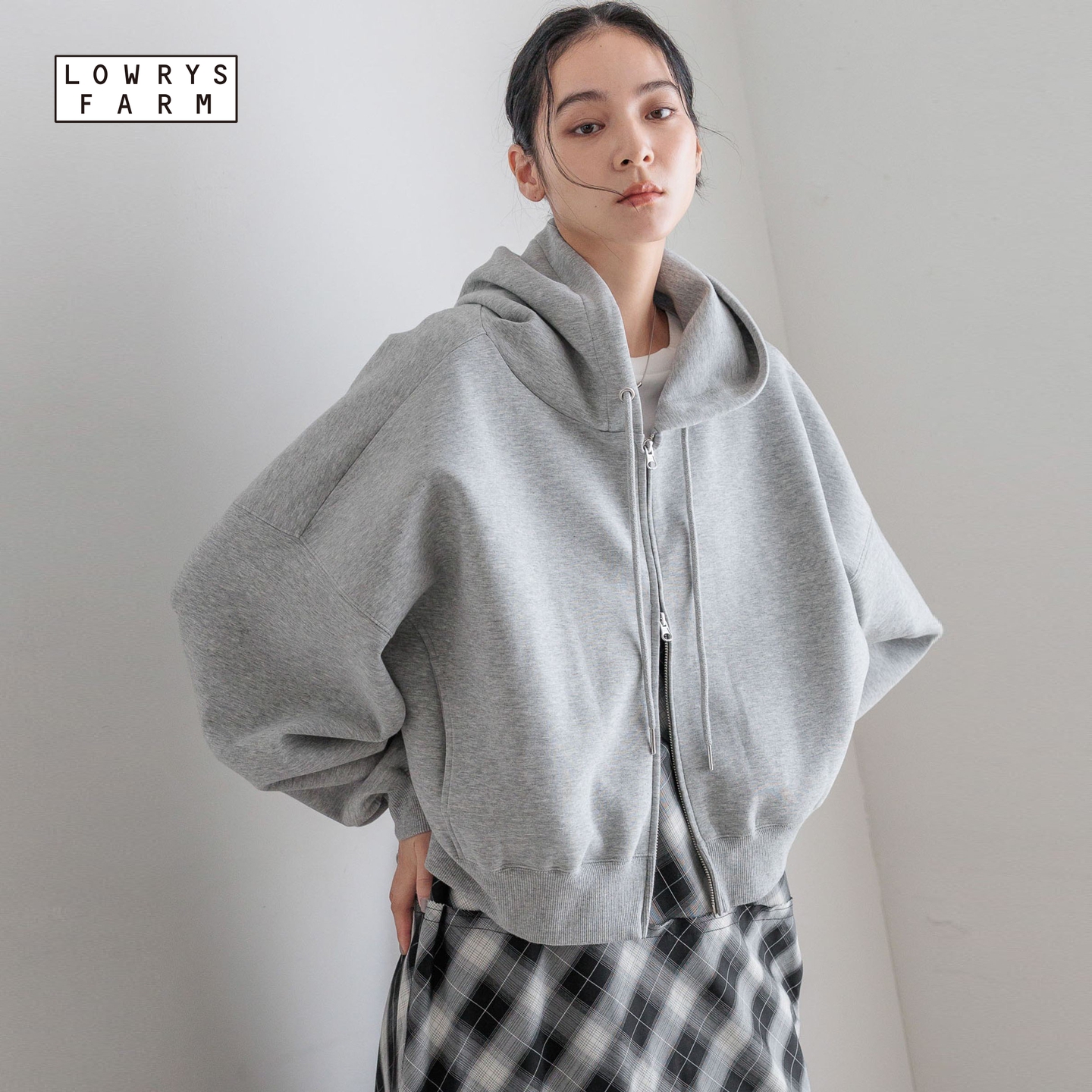 图片中的配饰配件均为搭配用，不做赠品销售