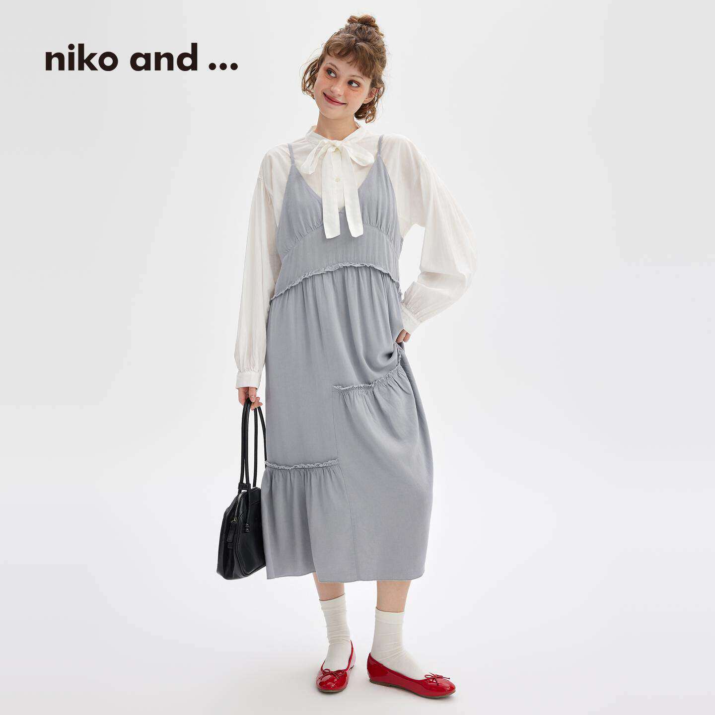 niko and ...连衣裙女2026夏季新款甜美褶皱不规则吊带长裙637594