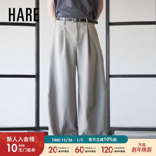 高腰廓形弯刀裤 塑造利落垂坠感