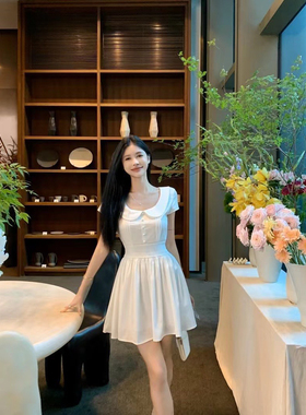 法式娃娃领白色连衣裙女夏季新款高级感小个子气质收腰显瘦a字裙