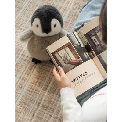 态度企鹅抱枕可爱摆件超萌毛绒