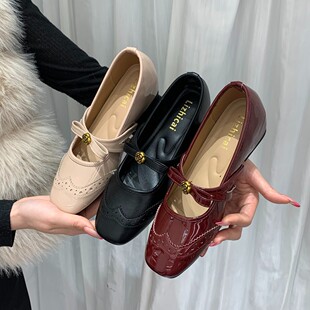 玛丽珍鞋蝴蝶结女平底法式雕花复古晚风脚温柔方头不累芭蕾舞单鞋