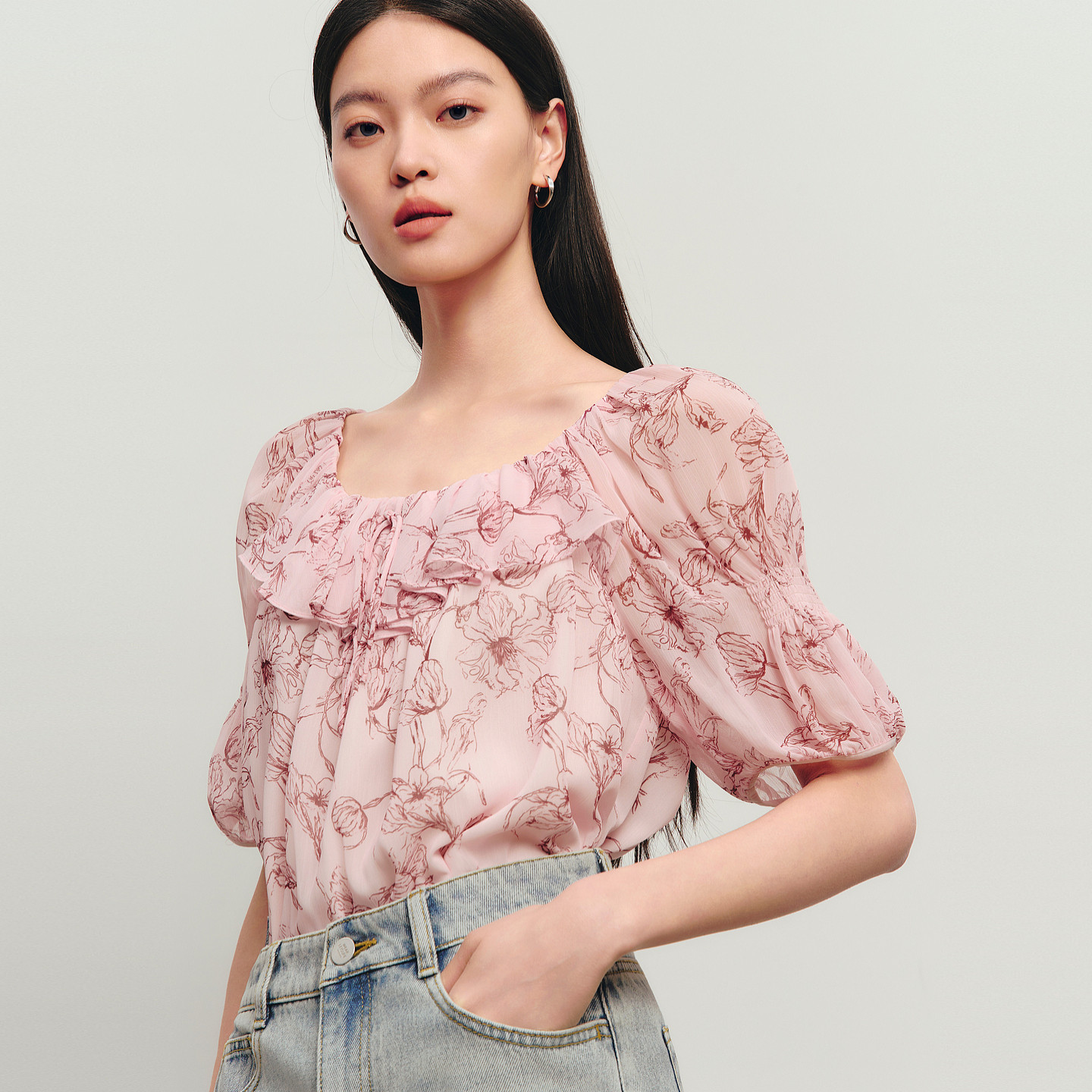 丽雪leisure2026夏季新款荷叶边圆领印花衬衫套头小衫宽松女图片