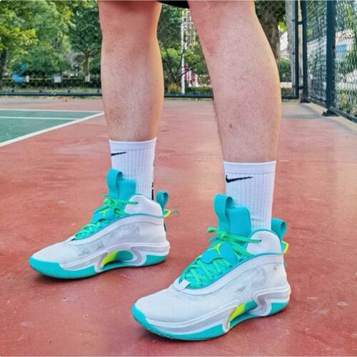 耐克/Nike AIR JORDAN36郭艾伦男子中帮实战运动篮球鞋DM0796-107
