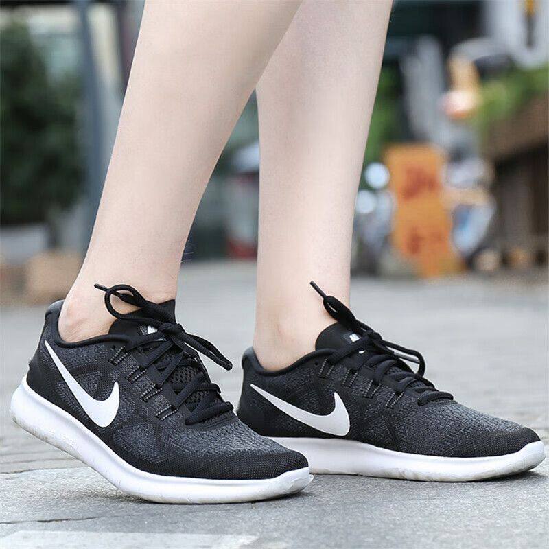 NIKE/耐克FREE MOTIO赤足男女透气网面舒适休闲跑步鞋880840-001