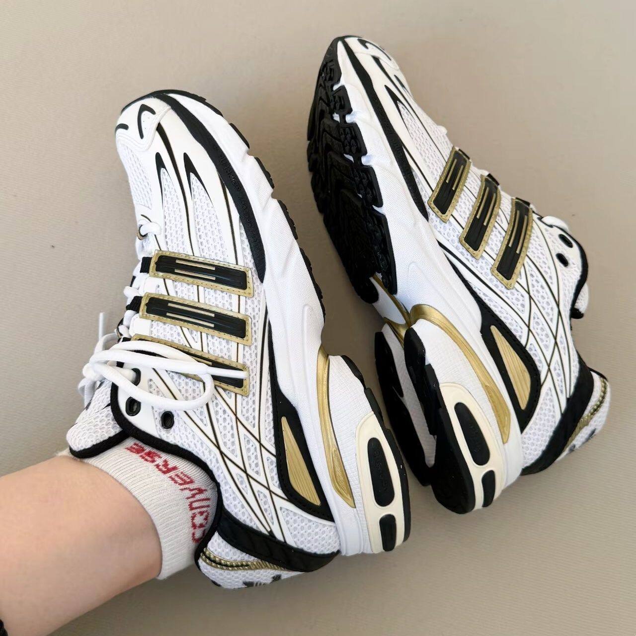 Adidas/阿迪达斯男女黑白三叶草运动休闲经典跑步老爹鞋IH3386