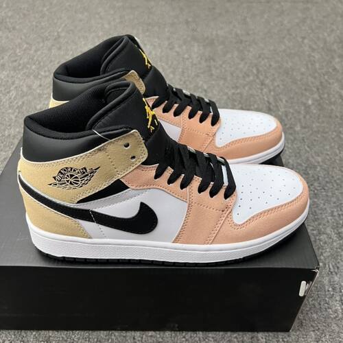耐克/NIKE AJ1粉黄男女复古中帮潮流运动休闲篮球板鞋DX4332-800