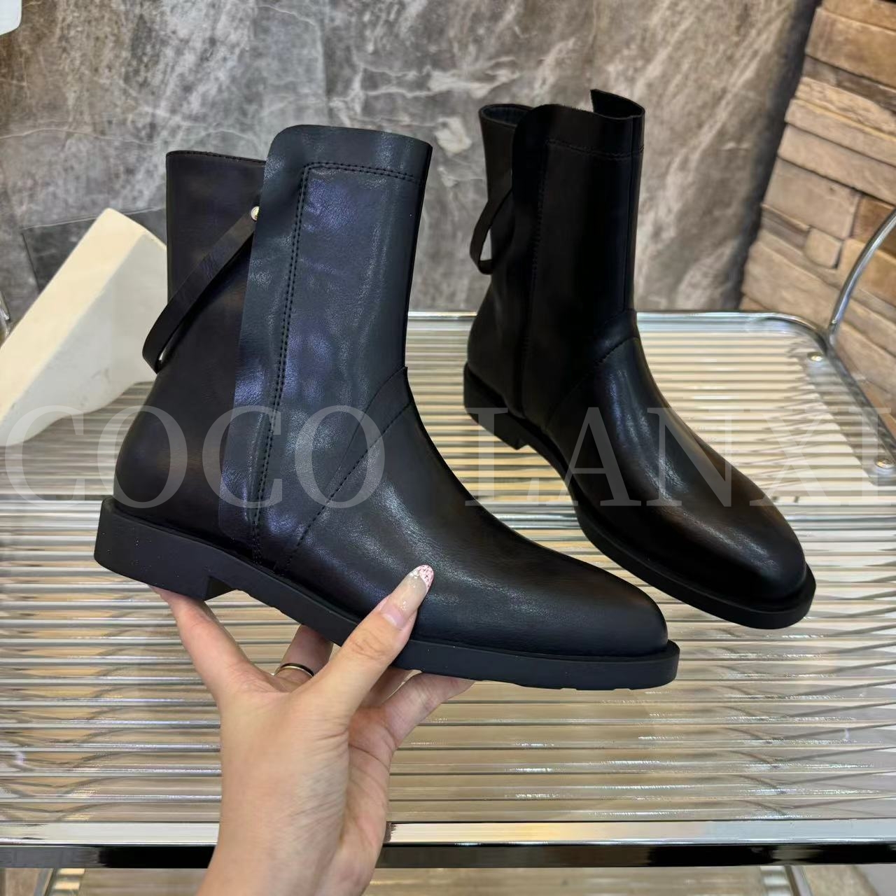 【LANXI  MOMO】百搭黑色真皮粗跟英伦风秋冬圆头短靴24XZ533LX