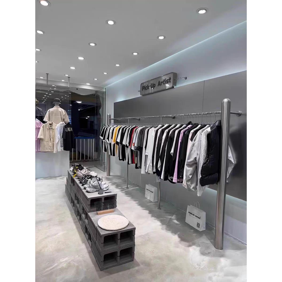 服装店陈列架上墙壁挂式不锈钢创意挂衣架货架女装店铺展示架装修