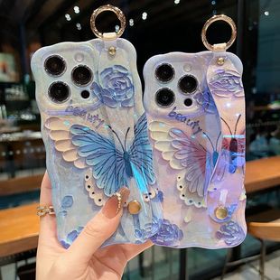适用苹果系列iPhone16新款手机壳15pro14promax时尚玫瑰蓝蝴蝶13pro16promax精孔透气扭扭边腕带支架保护套