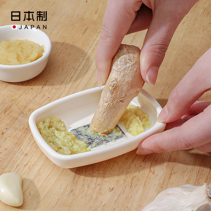 日本进口姜蒜研磨器家用婴儿辅食手动磨泥器磨姜末蒜泥细腻磨蒜器