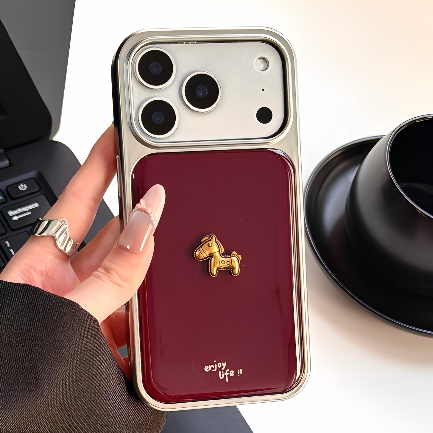 红色本命年金色马适用iphone16pro苹果17手机壳13高级15pro小众14proamx全包防摔超好看保护套时尚个性女款