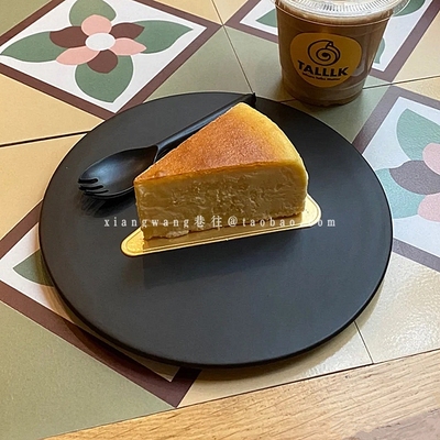 高级感圆形黑色陶瓷蛋糕碟